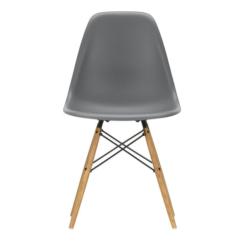 Cadeira Eames em Plástico DSW / Base maple